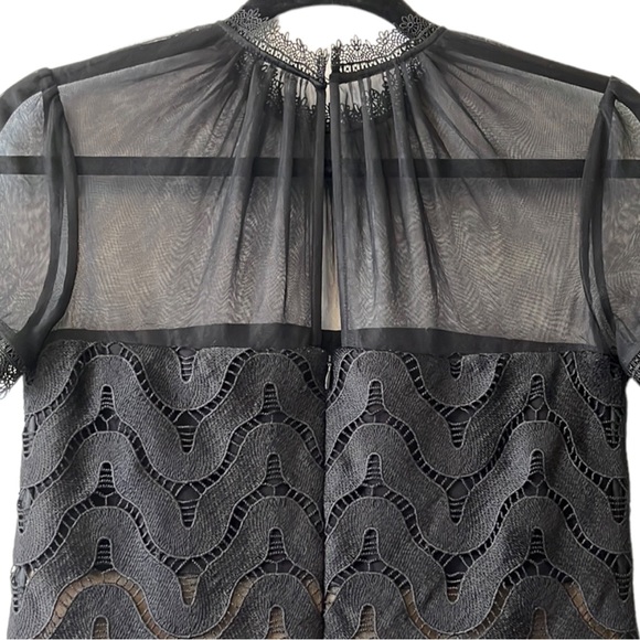 Self-Potrait 'Evie' Short Sleeve Scalloped Chevron Lace Dress, Black, size 4 - Picture 4 of 12